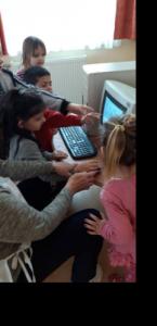 Óvodásaink digitális fejlesztő programokkal ismerkednek. Nagy az izgalom!!!! Hetente van foglalkozásunk ☺️☺️☺️