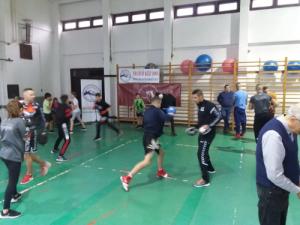 Nyíregyházi Box Club Egyesület, a Legyen a Zene Mindenkié KHE szervezésében és a Nyírbogdány Község Önkormányzata támogatásával box bemutatót láthattunk. A bemutatót pizza party tette feledhetetlenné!