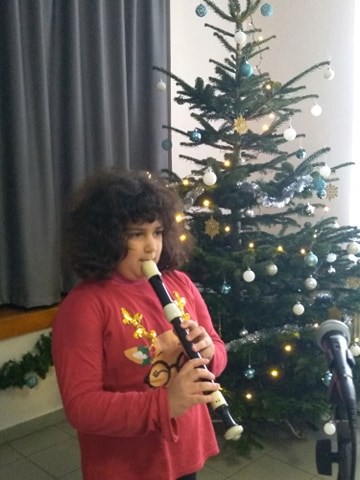December 6-án a Jazz 5 együttes adott csodás koncertet a művelődési házban a 4-8. osztályos gyerekeknek a Móricz Zsigmond Megyei és Városi Könyvtár támogatásával. A koncert után az önkormányzat Mikulása ajándékozta meg a gyerekeket.