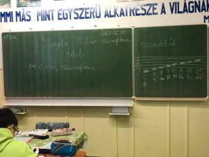 18.ének óra,7. osztály J.Haydn:D-dúrvszimfónia,I.tétel Tanár:Bernadett Gadzsa